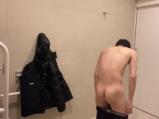 高校生　無修正　ストリップダンス　全裸で踊ってみた　リズムに乗ったエッチなダンス　顔出し　素人　リン